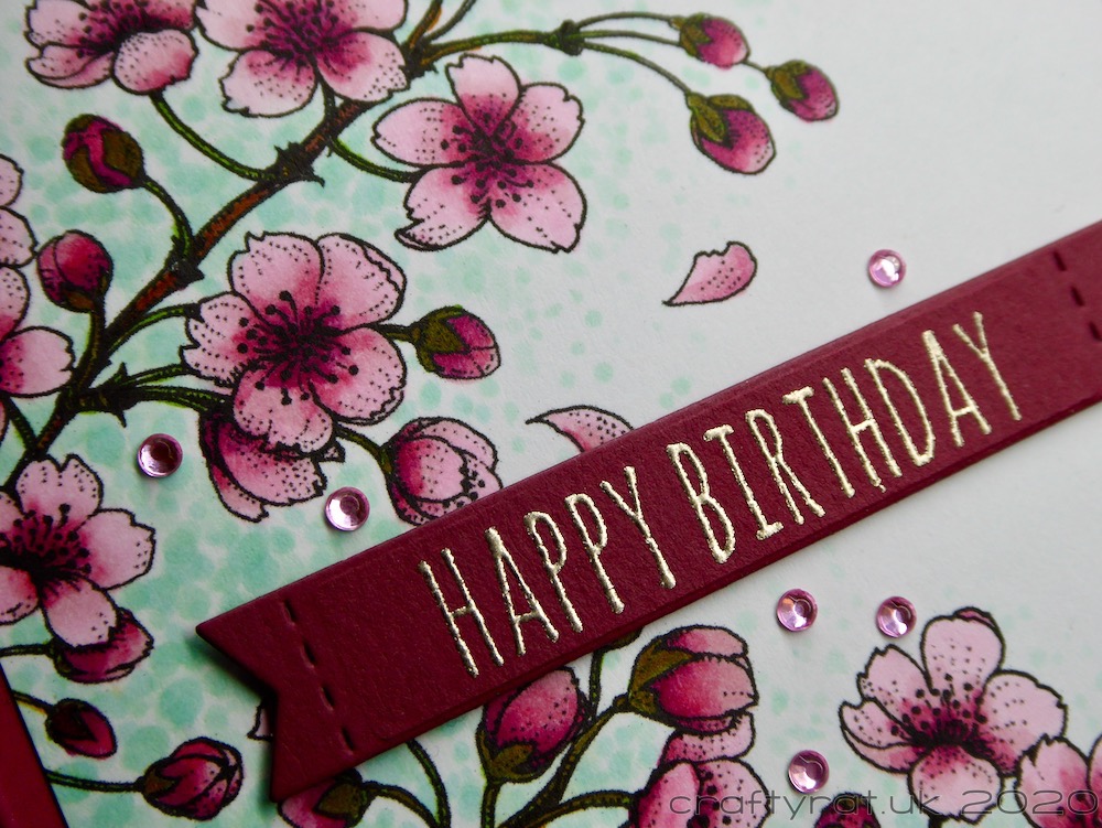 A close-up of the centre of the card.